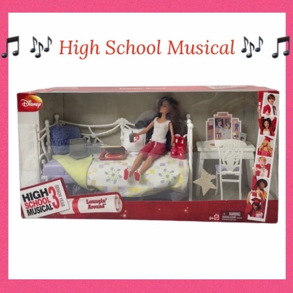 High School Musical 3 Loungin Around Gabriella Set